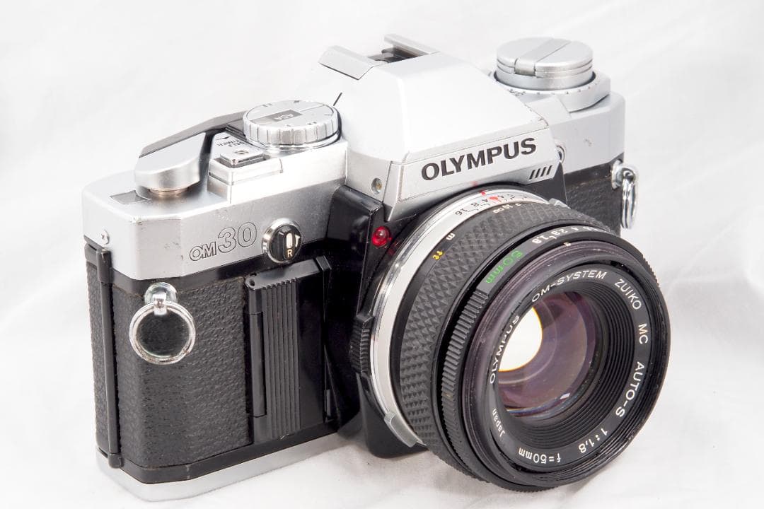 OLYMPUS OM-30 シルバー Zuiko 50mm f/1.8 整備済み