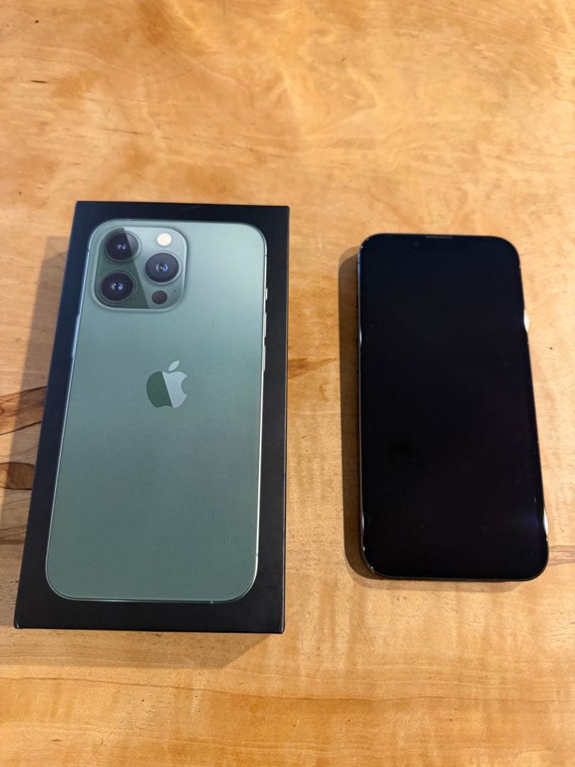 美品　iPhone13Pro 1tb バッテリー交換済み100% SIMフリー