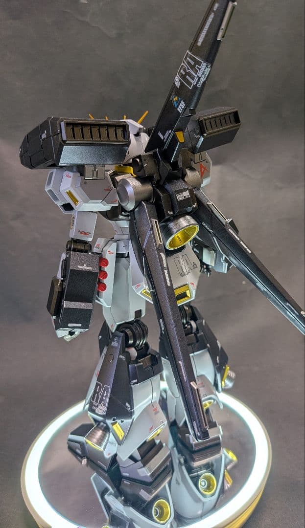 MG アムロ・レイ専用スタークジェガン（νガンダムカラー）全塗装完成品