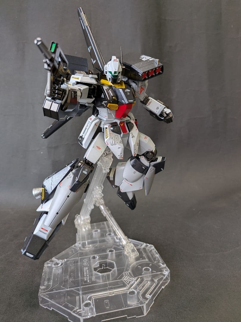 MG アムロ・レイ専用スタークジェガン（νガンダムカラー）全塗装完成品