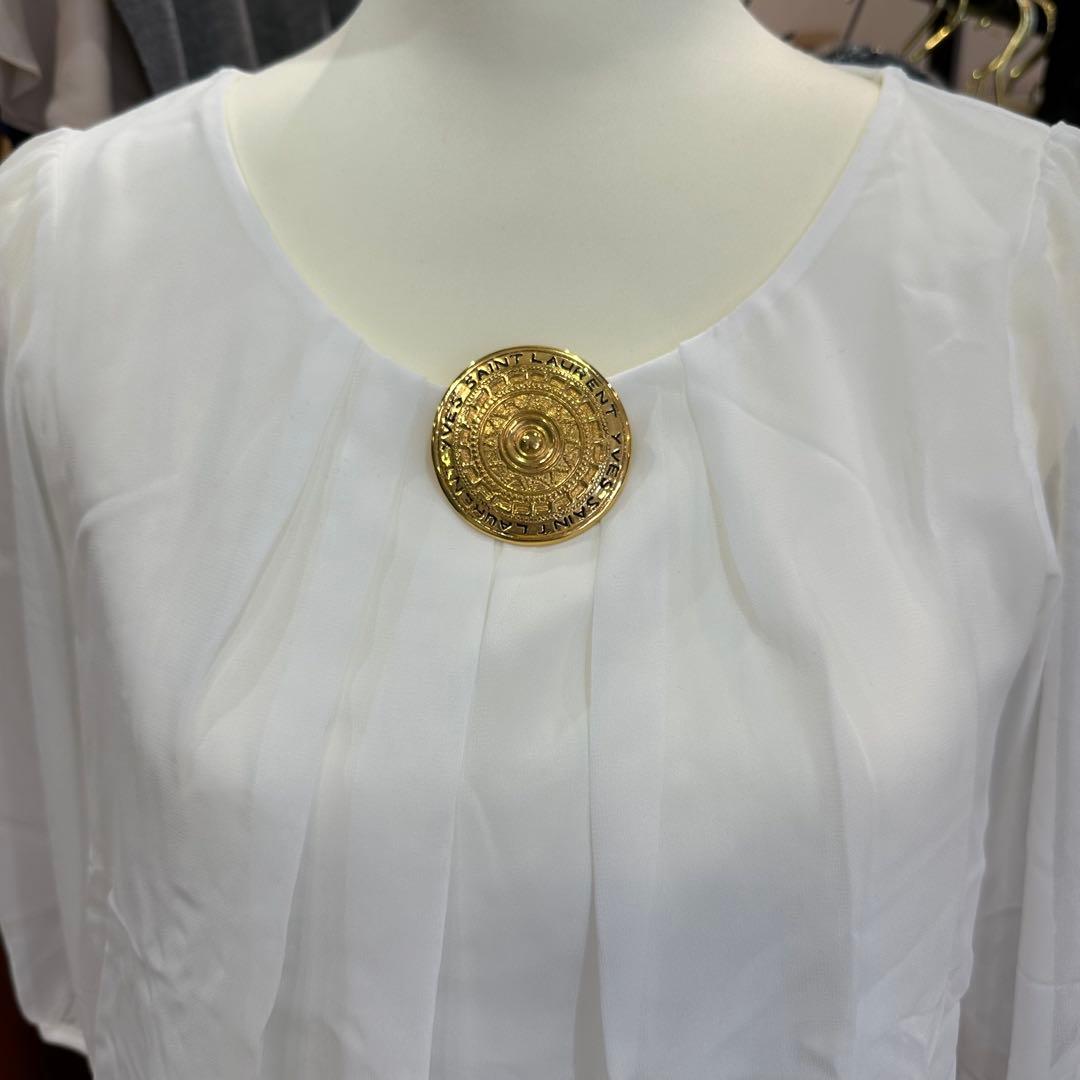 イヴ・サンローラン ラウンドロゴ ヴィンテージ ブローチ