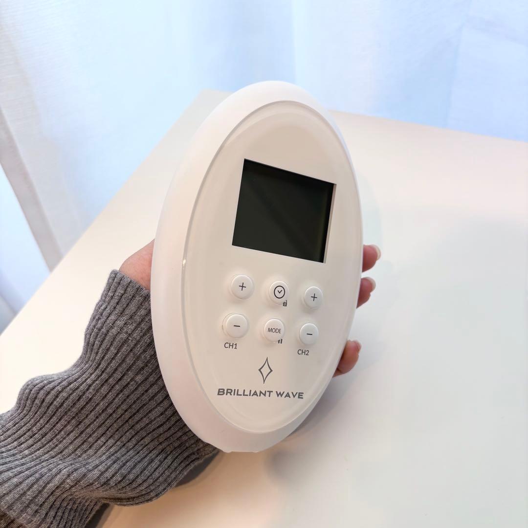 美品★ブリリアントウェーブBRILLIANT WAVE本体+新品未開封パッド8枚