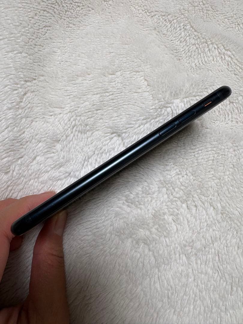 Apple iPhone se3 256gb ブラック 本体