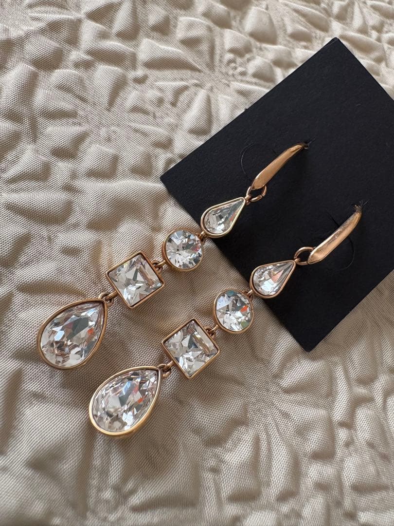 スワロフスキー Swarovski 『Lisanne ピアス』 5395236