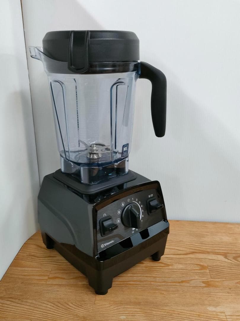 【目立った傷や汚れなし】バイタミックスE520　ブラック　1568