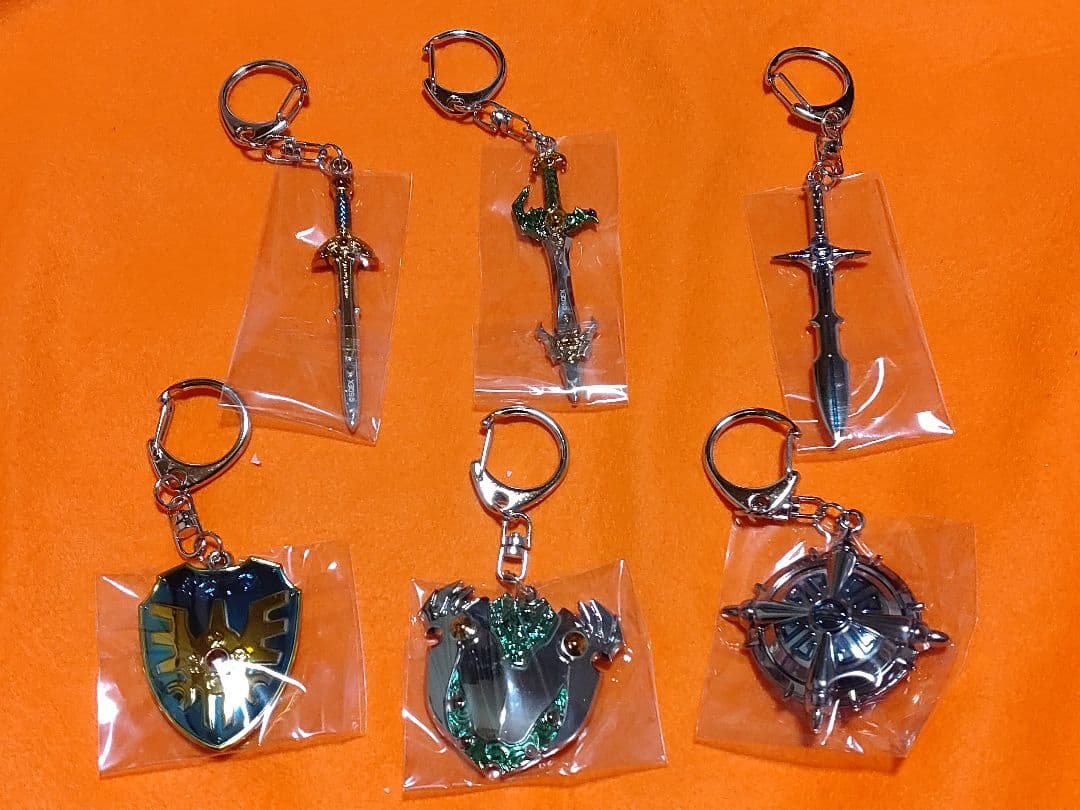 ドラクエ　メタリックアイテムズミニ 6個セット　天空の盾　ロトの剣