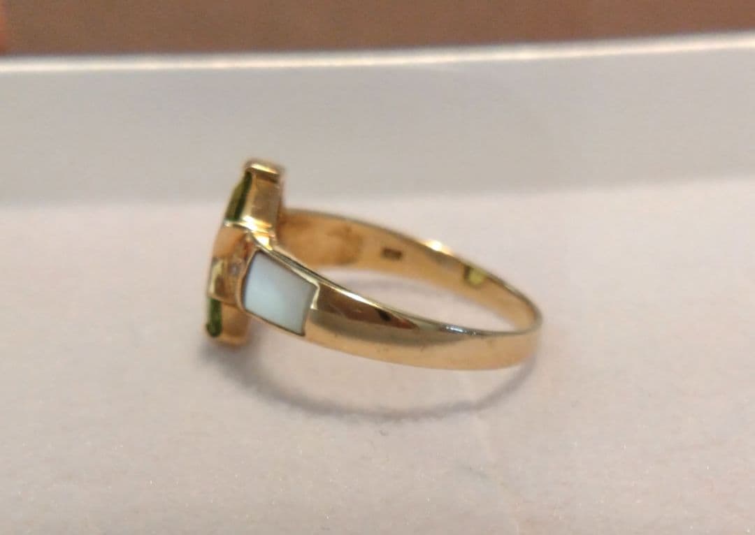 K18 ペリドット 白蝶貝 ダイヤ リング 11号