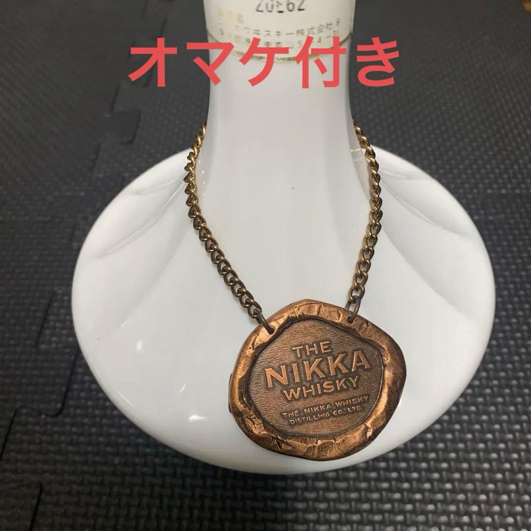 NIKKA ウイスキー メダル付きボトル，レア物古酒値下げ