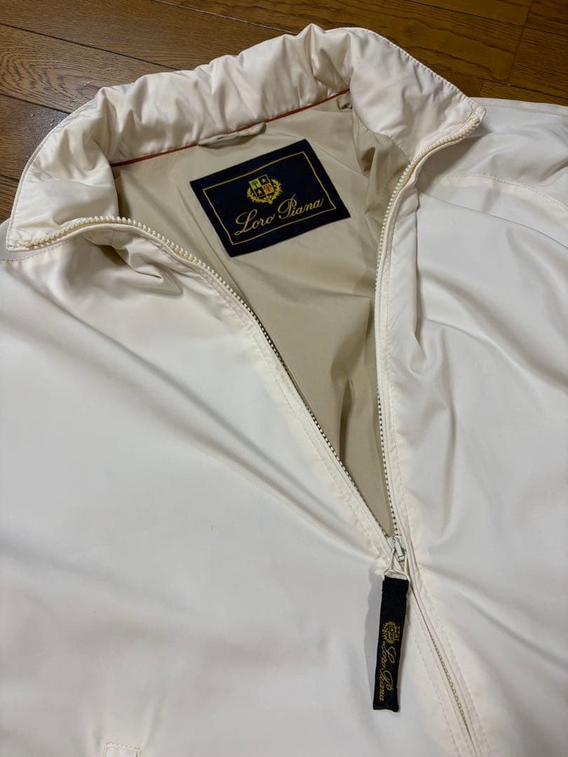正規品伊製 ロロピアーナ　収納フード付き　ブルゾン　シルクタッチ　size L