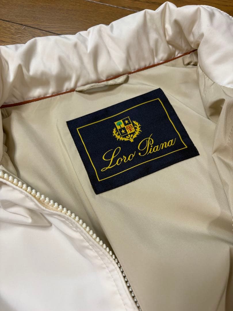 正規品伊製 ロロピアーナ　収納フード付き　ブルゾン　シルクタッチ　size L