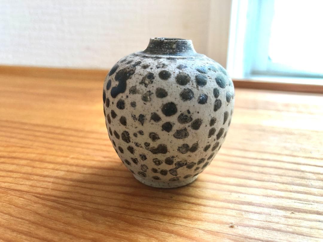 【タイ・骨董】宋胡録（スンコロク）白釉斑紋 小壺（1301年~1600年）