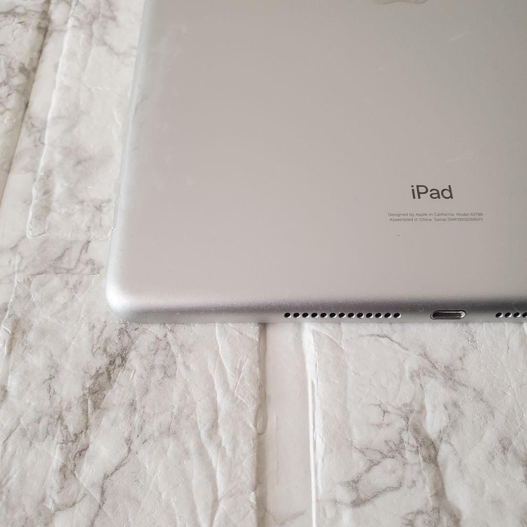 261 iPad 7世代 128GB SIMフリー シルバー