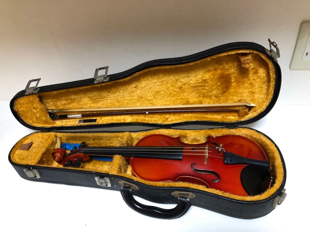 魅力的なSUZUKIバイオリン4点セット