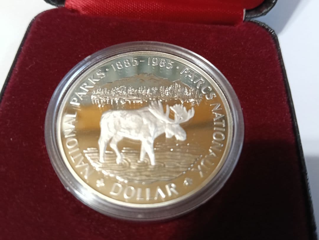 カナダ国立公園100周年記念1ドル銀貨 ＆ アメリカ独立200周年記念銀貨