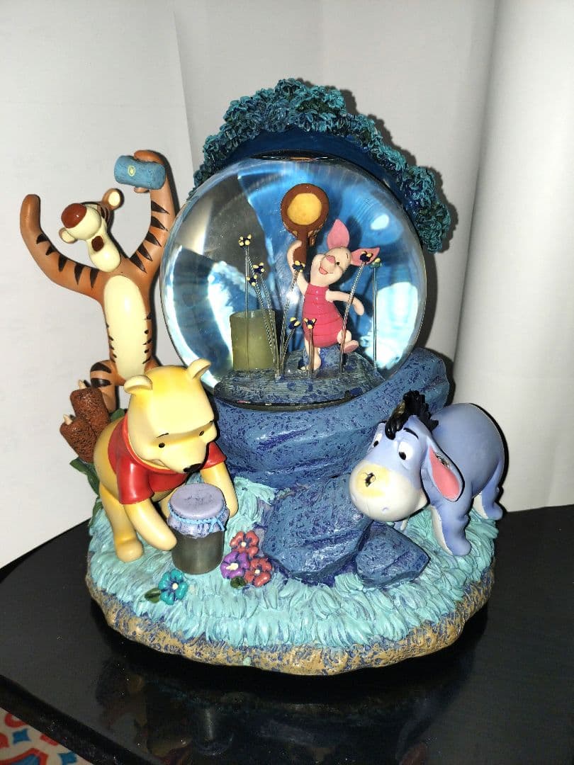 プーさん スノーグローブ フィギュア オルゴール
