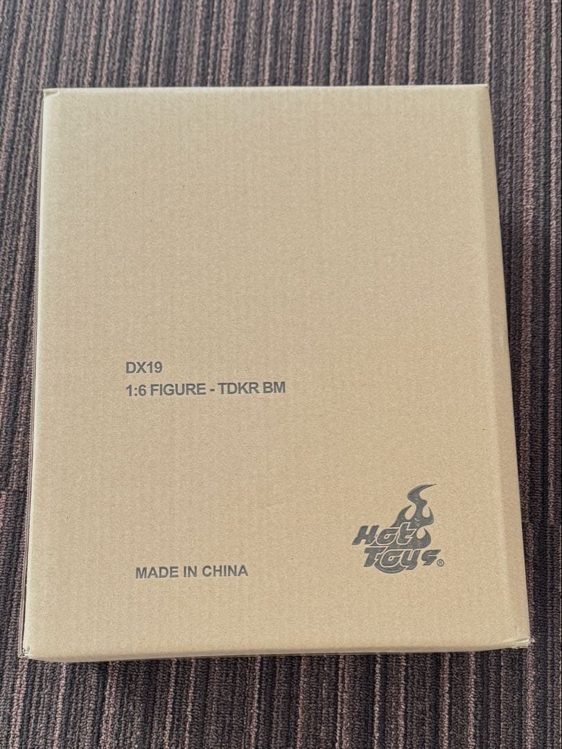 新品ホットトイズDX19 ダークナイト ライジング １/６ バットマン２.０版