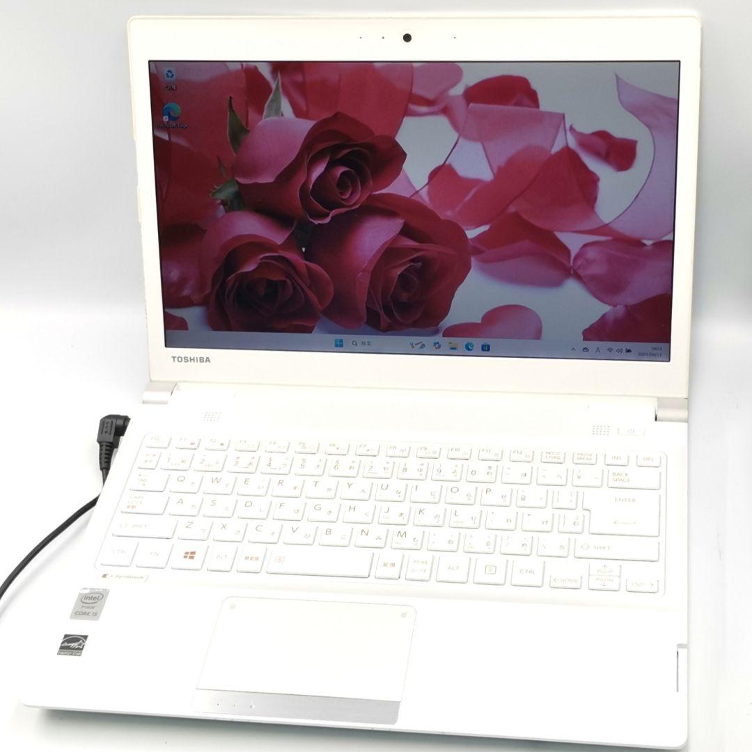 ホワイトカラー♥ Windows11 ノートパソコン 東芝 カメラ付き