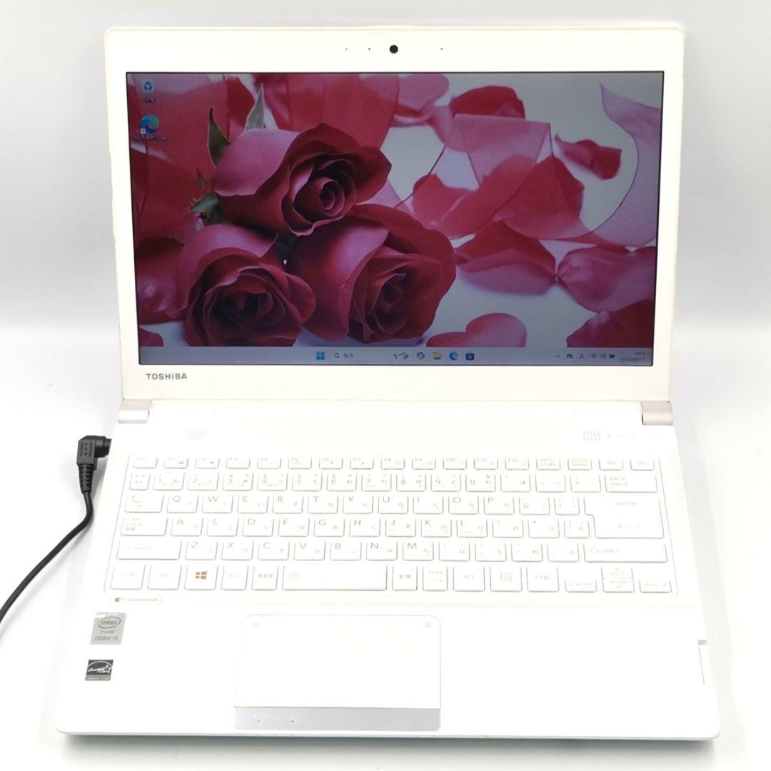 ホワイトカラー♥ Windows11 ノートパソコン 東芝 カメラ付き