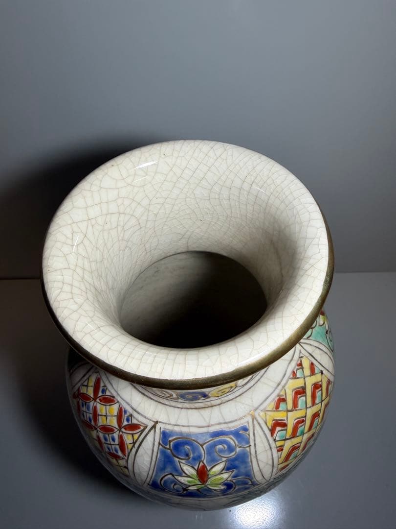 【極美品】薩摩焼 沈壽官 花瓶 鳳凰 牡丹 藤 花鳥図 金彩 飾壺 骨董