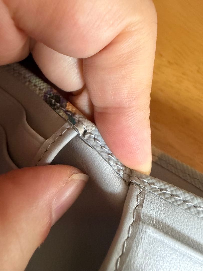 PRADA プラダ 花柄 三つ折り財布 サフィアーノレザー