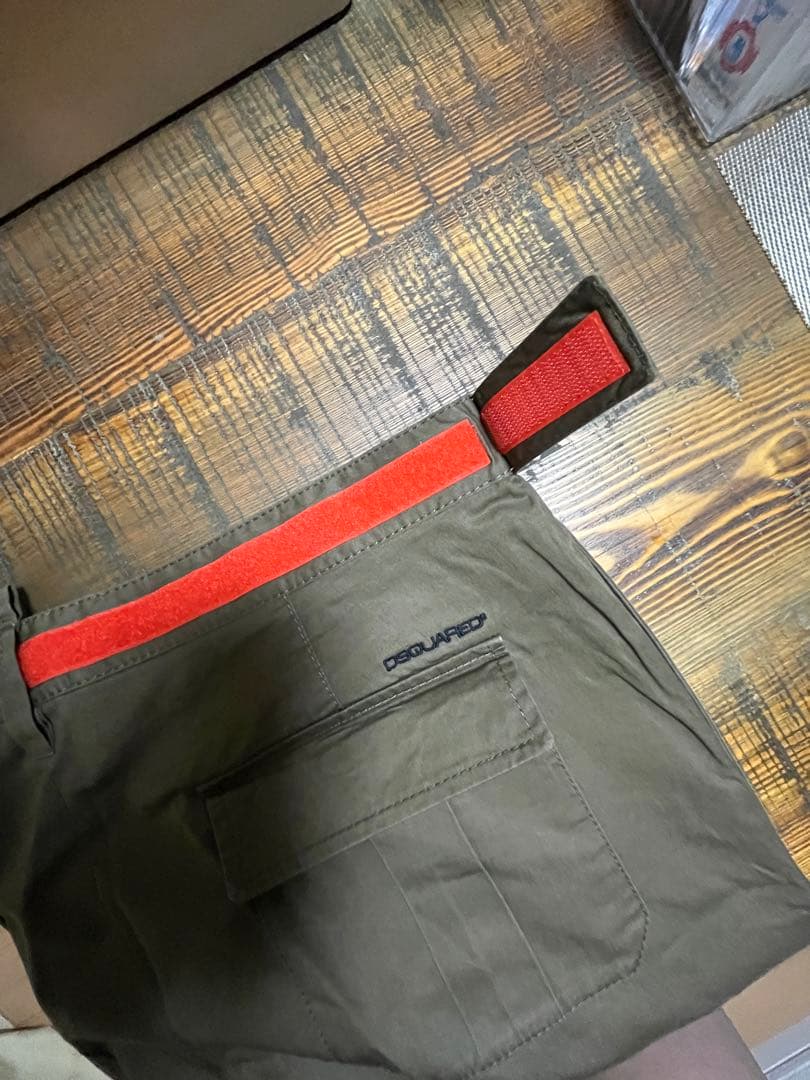DSQUARED2 カーゴパンツ（カーキ）48サイズ