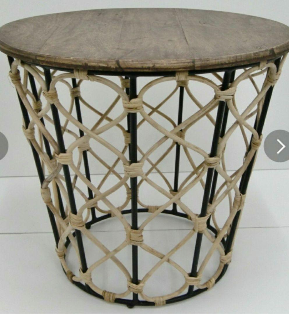 最終価格※モデルルーム展示品※ラタンサイドテーブル　美品