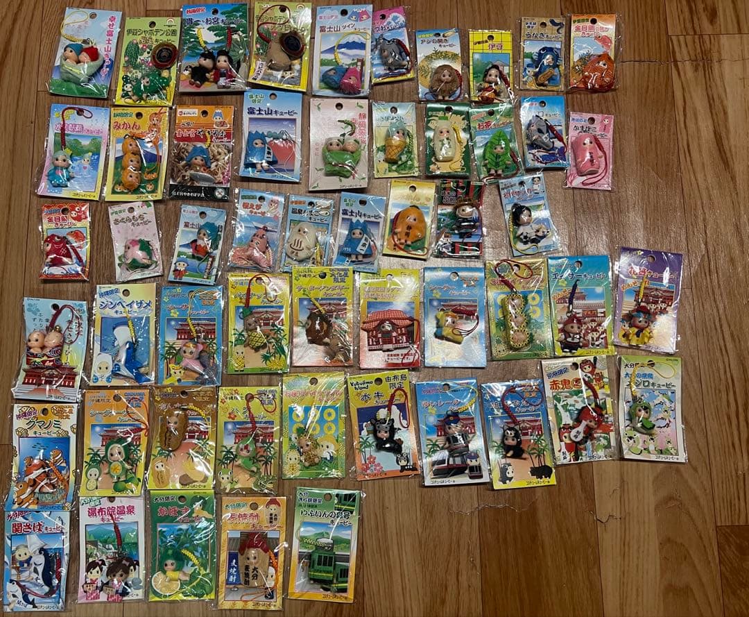 ご当地キューピー138点＋ご当地キューピーカタログ2冊