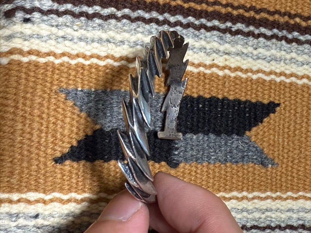 アーロンアンダーソン　バングル