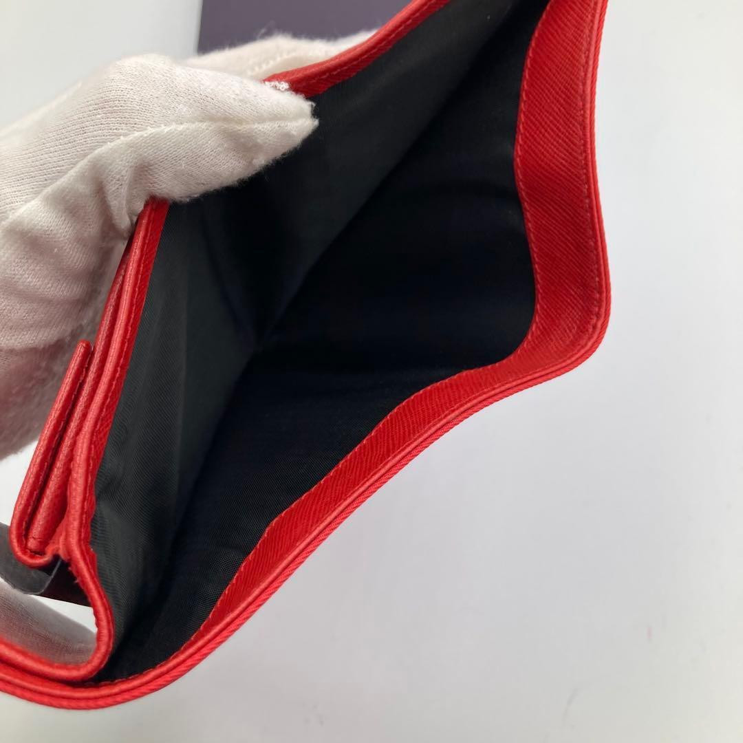 ！新品！　PRADA プラダ　折り財布　レッド　付属品完備　13A