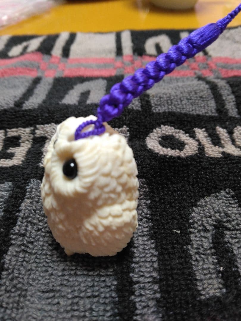 天然素材牙彫刻フクロウ根付け新品3.5x2.5cm