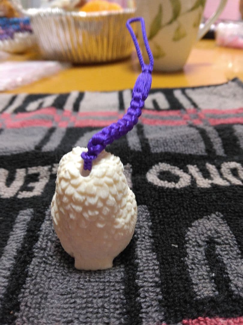 天然素材牙彫刻フクロウ根付け新品3.5x2.5cm