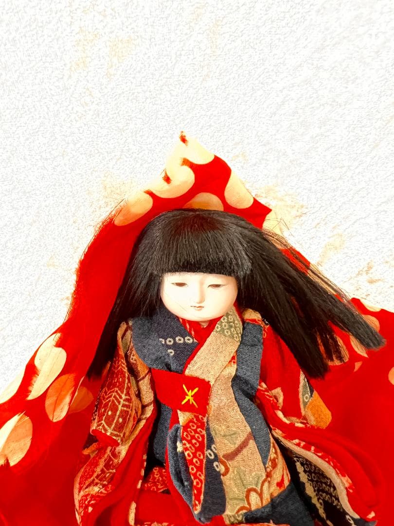 人形　日本人形　女の子　ちりめんの着物付き W6×D3×H15㎝