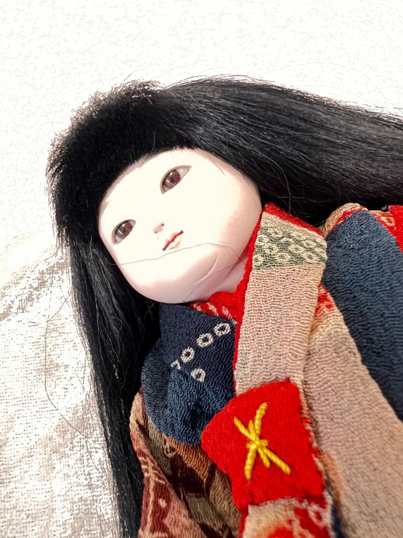人形　日本人形　女の子　ちりめんの着物付き W6×D3×H15㎝