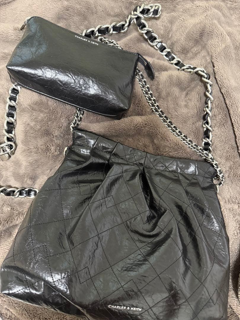 CHARLES & KEITH ドゥオ ブレードチェーンハンドルホーボーバッグ