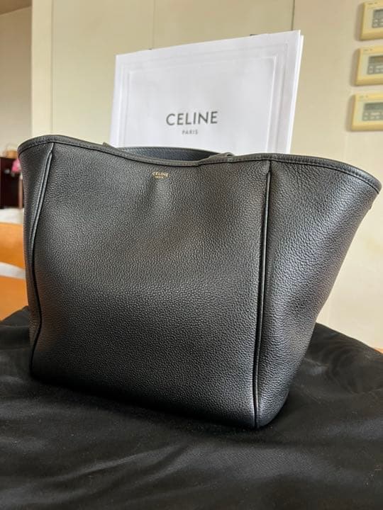 セリーヌフォールドカバ/グレインドカーフスキン