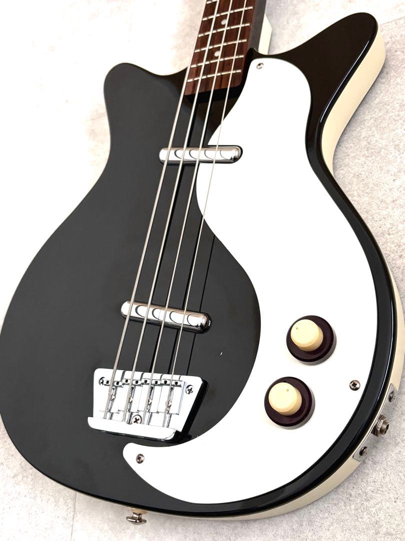Danelectro ダンエレクトロ ベース 軽量 新品ソフトケース付き