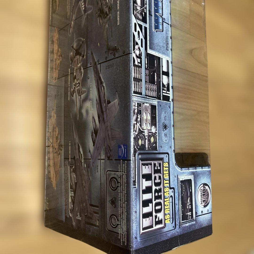 ガルシア1/18 ZERO FIGHTER 1/18 ゼロ戦 エリートフォ