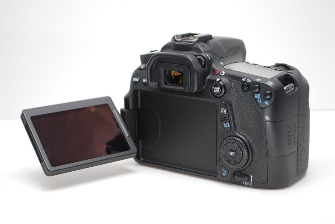 ❤️スマホらくらく転送OK❤️Canon EOS 70D高画質 高性能レンズ付き