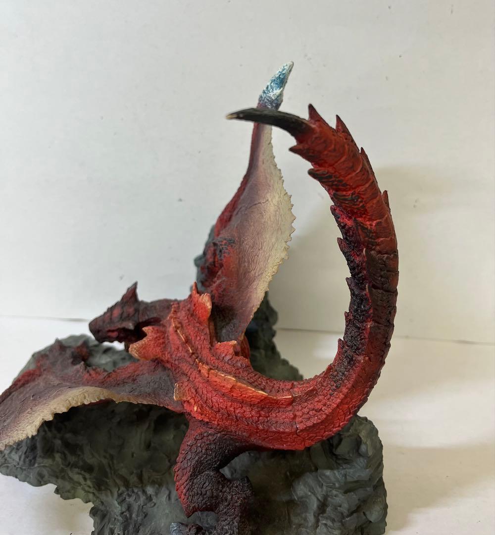 F*x様 K688 モンスターハンター ティガレックス カプコンフィギュア 希少