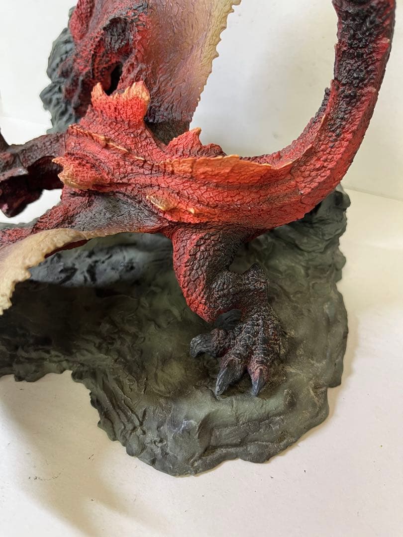 F*x様 K688 モンスターハンター ティガレックス カプコンフィギュア 希少