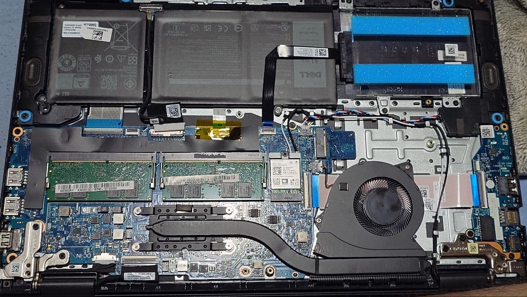 DELL Vostro 15 3510【ジャンク】