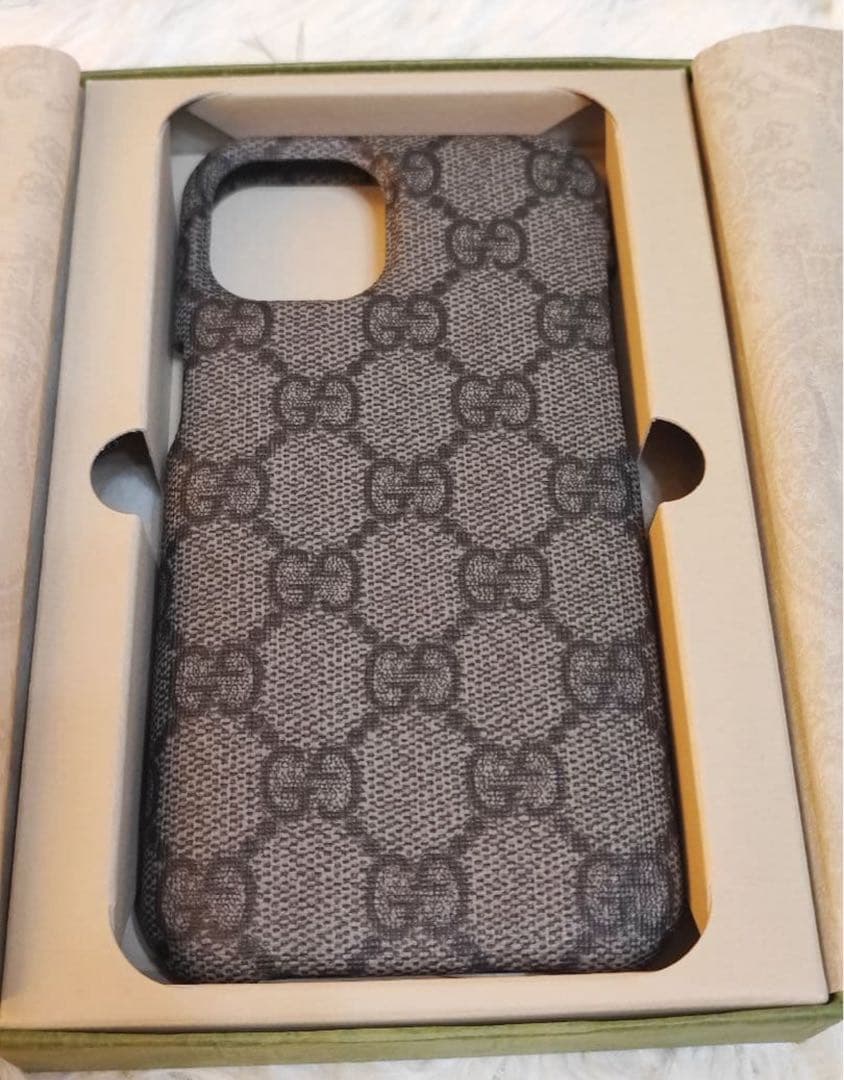 新品 GUCCI iPhone 15 ケース オフィディア アイフォンケース