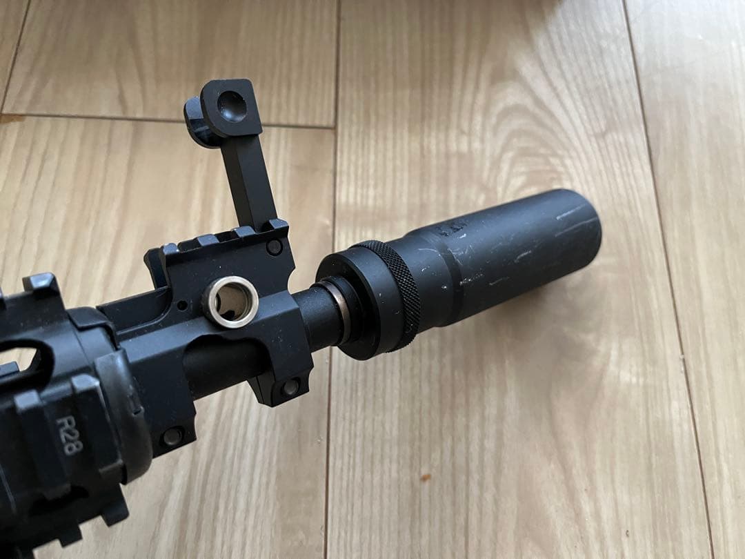 東京マルイ CQB-R M4 カスタム＋充電器＋専用バッテリー付き