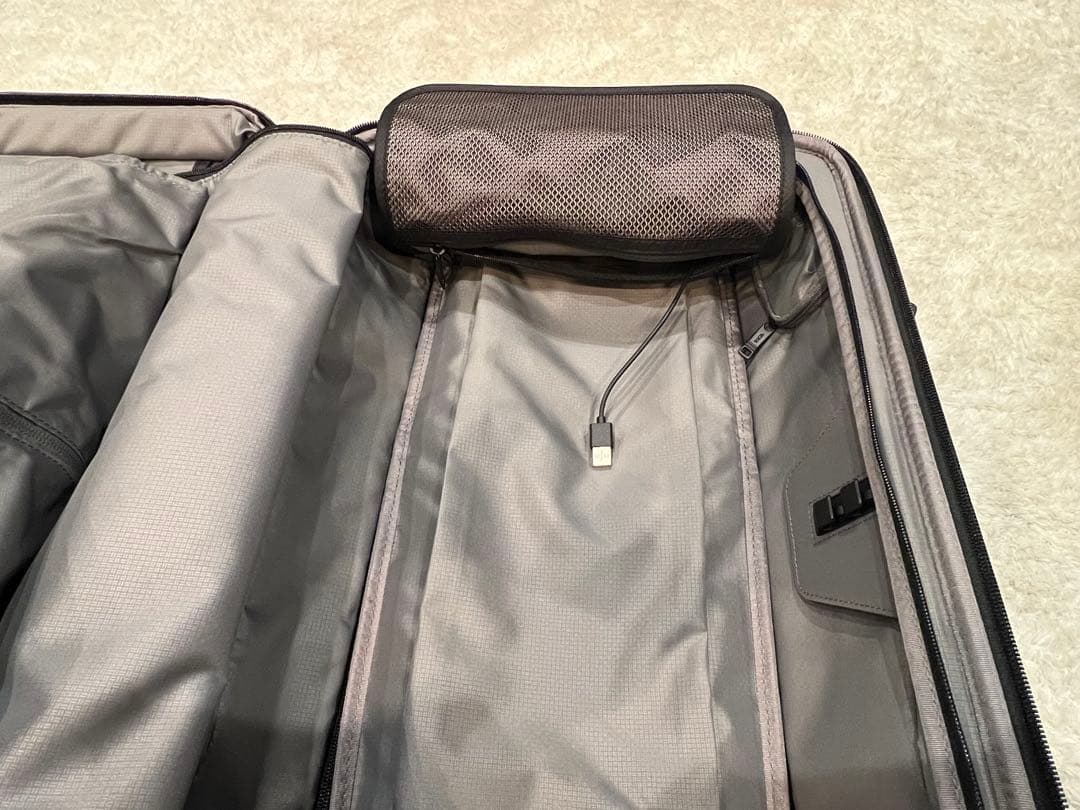 TUMI 免税店購入 4輪 アルファ3 キャリーケース 35L スーツケース出張