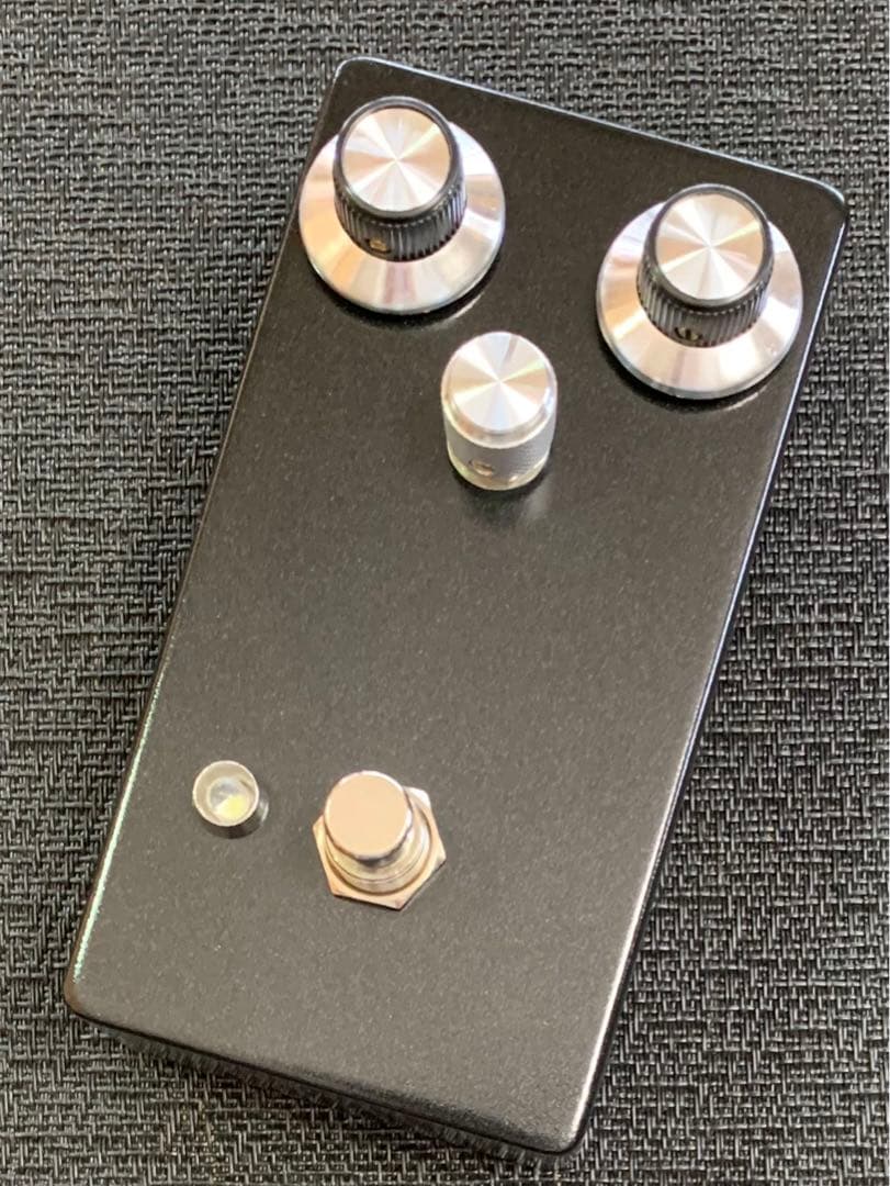 EarthQuaker Devices Black Ash クローン