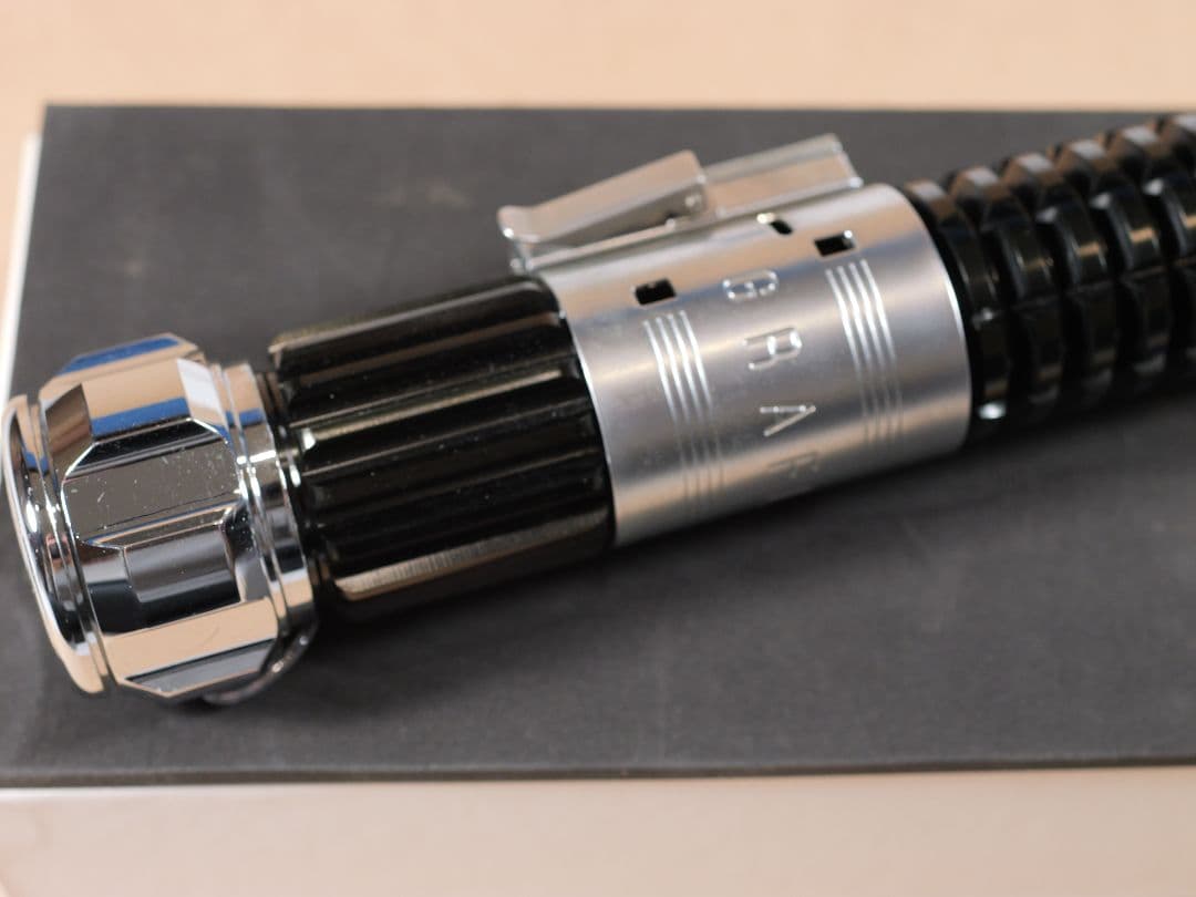 カスタムセーバー 89sabers OWK4 TriCree RGB