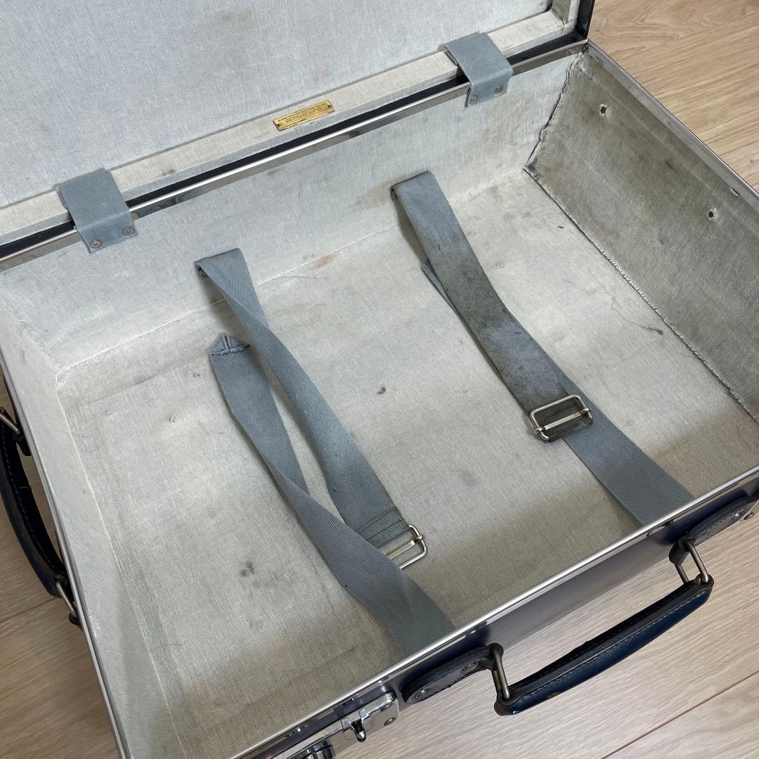 GLOBE TROTTER グローブトロッター スーツケース ネイビー 二輪