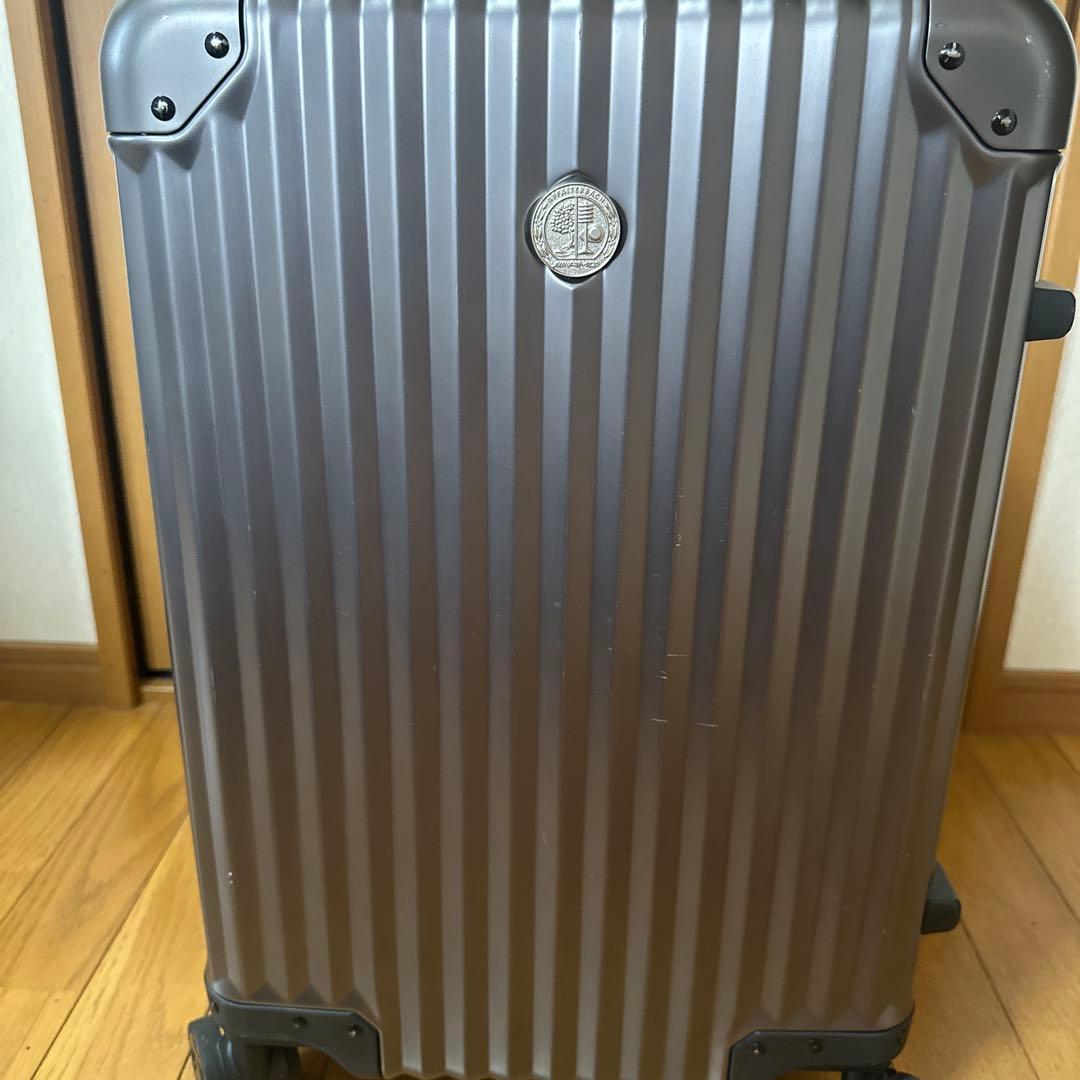 メルセデスベンツAMGスーツケース　中古　傷あり　送料込み‼️