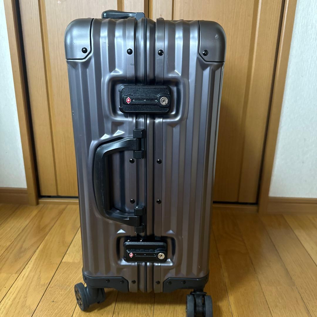 メルセデスベンツAMGスーツケース　中古　傷あり　送料込み‼️