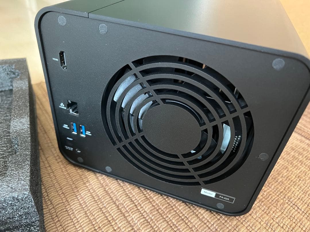 TerraMaster F4-425 テラマスター　NAS 4スロット